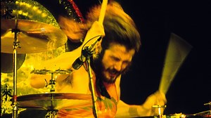 Le déroulé de la fin tragique de John Bonham, l’illustre batteur de Led Zeppelin - RTBF Actus