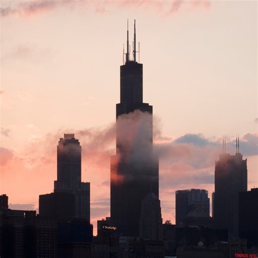 Famous Architecture in Chicago: 12 Buildings You Can’t Miss